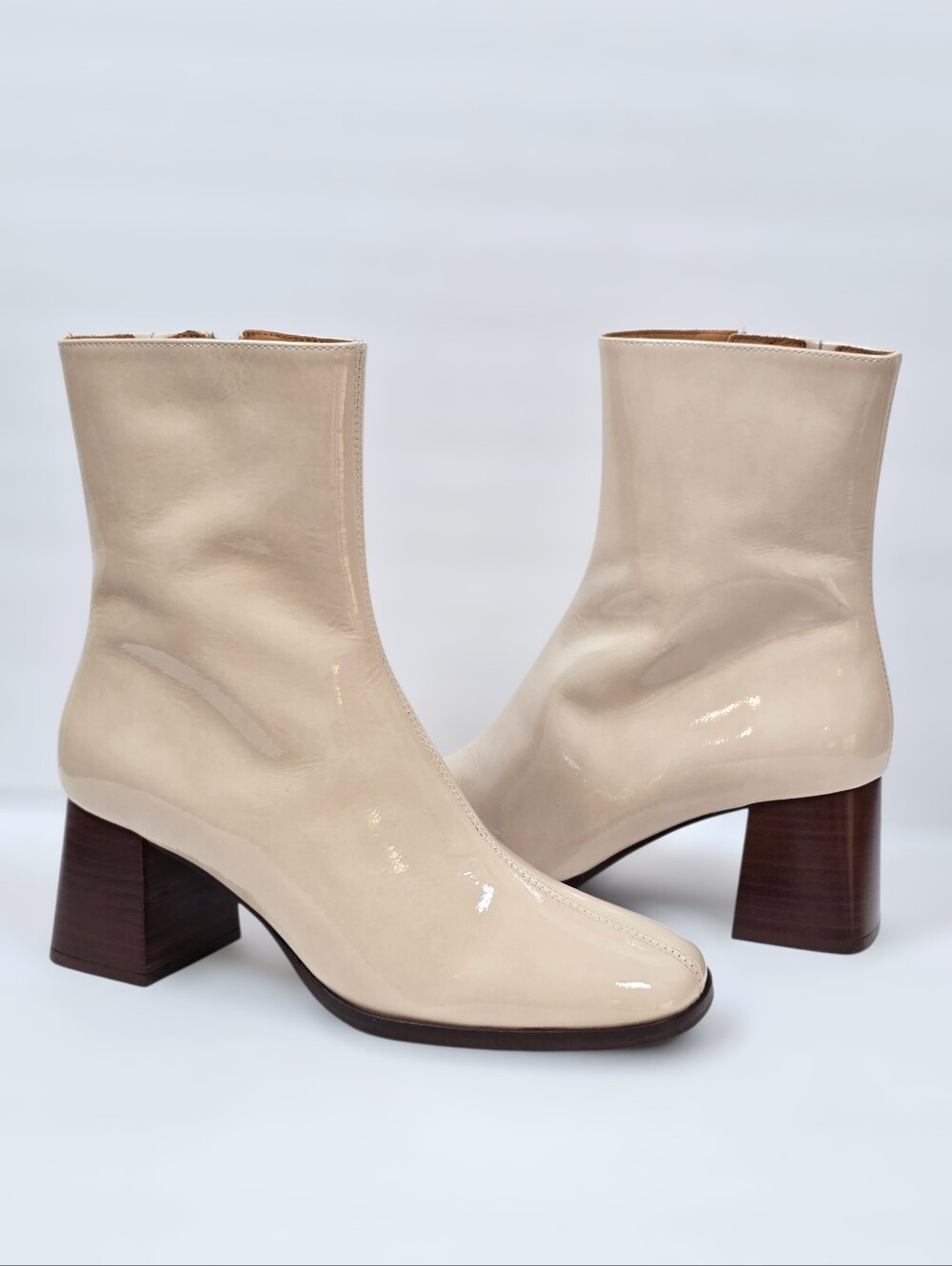 NWOT Sezane Axelle Patent Leather Ankle Boots Ecru Vernis Block Heel FR39 US8